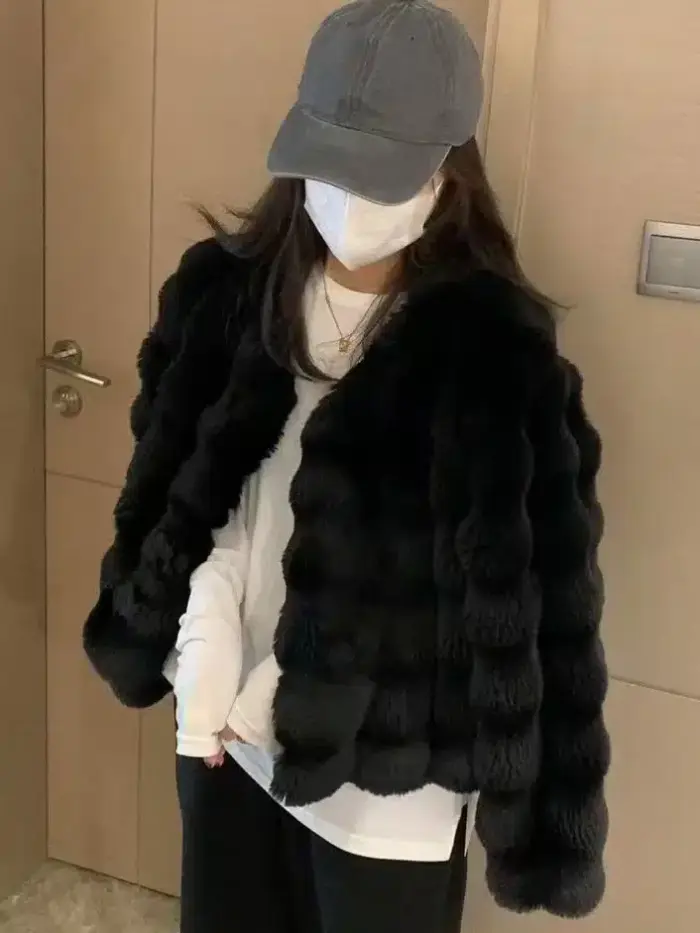 Women's Fur Short Coat - Image 3