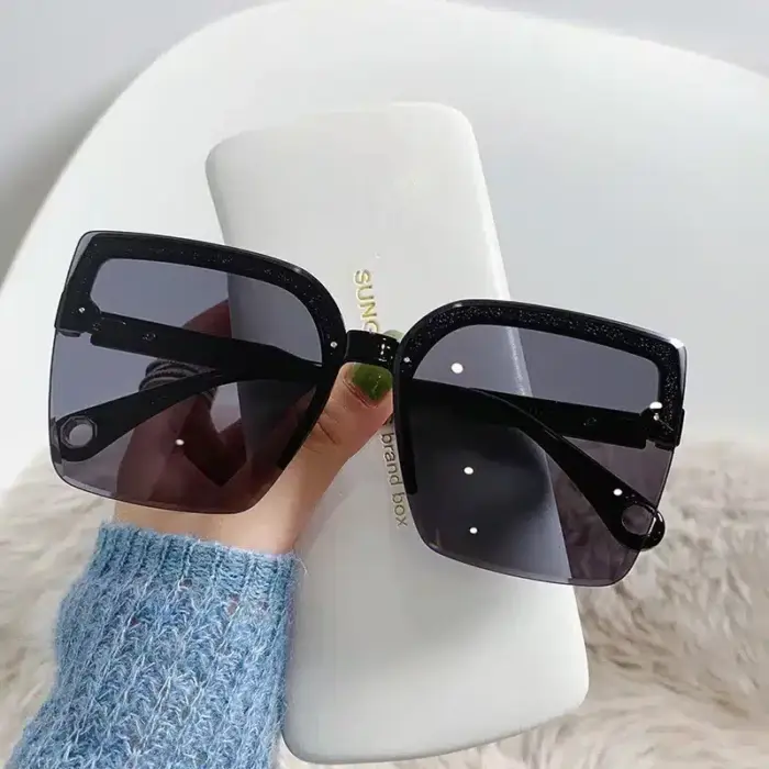 Oversized Rimless Sunglasses For Women - Image 3