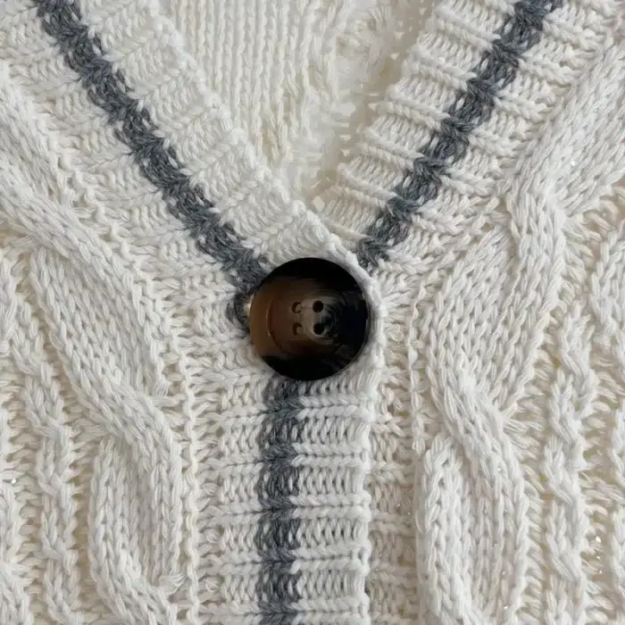 Warm Flowers Cardigan For Women - Image 3