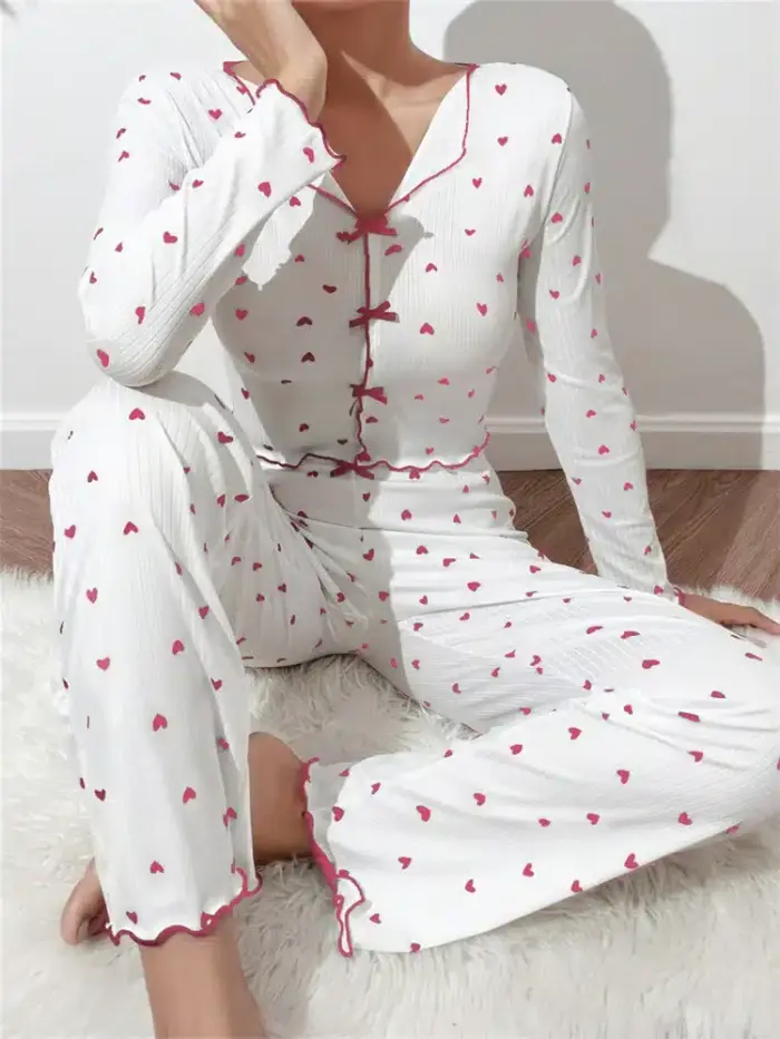 Heart Printed Pyjamas Set For Women - Image 1