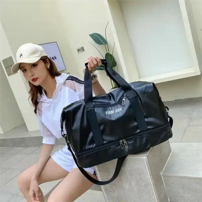 Pearlescent Fitness Bag For Women - Image 4