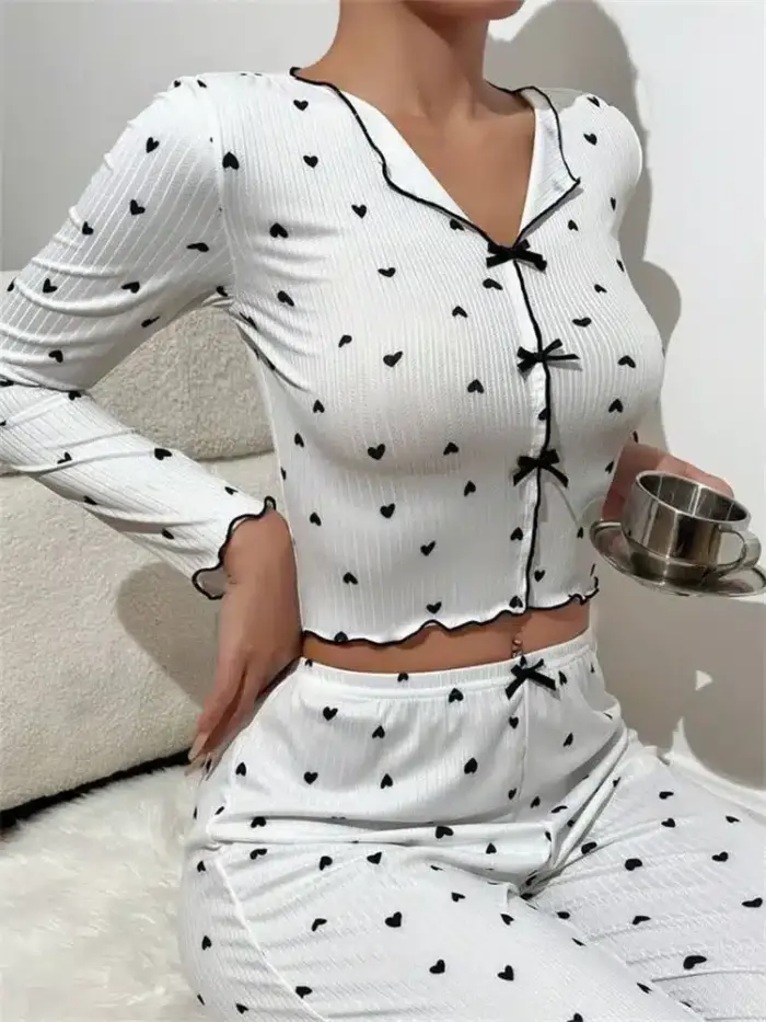 Heart Printed Pyjamas Set For Women - Image 3