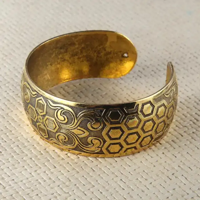 Bronze Metal Bangle For Women - Image 6
