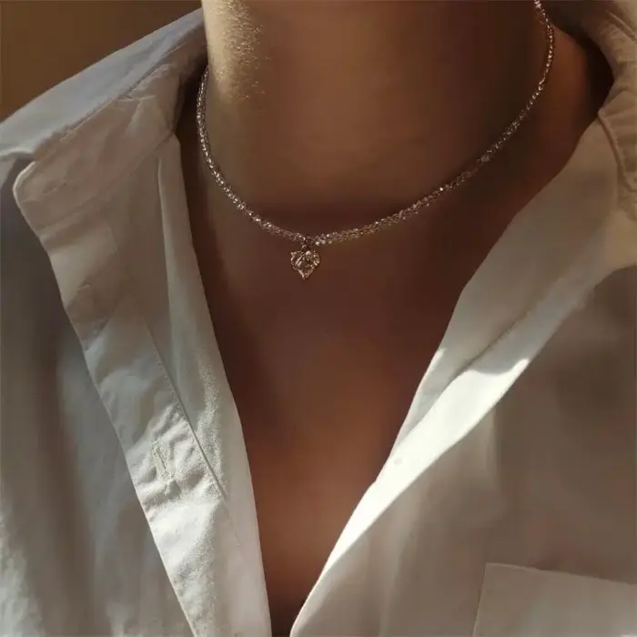 Shiny Zircon Heart Pendant Necklace For Women - Image 2