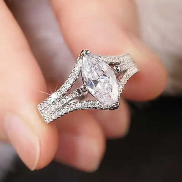 Bright Zirconia Ring For Women - Image 5