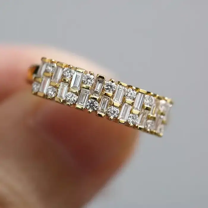 Shiny Cubic Ring For Women - Image 3