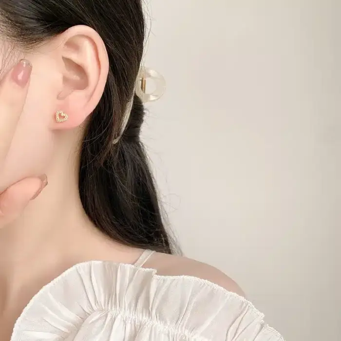 Hypoallergenic Heart Stud Earrings For Women - Image 4