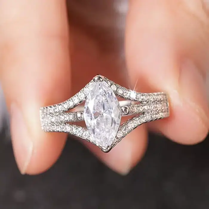 Bright Zirconia Ring For Women - Image 6