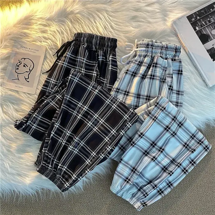 Comfortable Plaid Trousers For Women - Image 1