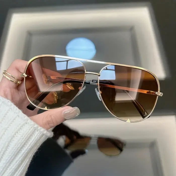 Vintage Oval Sunglasses For Women - Image 1