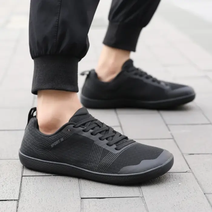 Minimalist Cross-Trainer Shoes For Men - Image 3