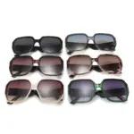 Trendy Square Frame Sunglasses For Women - Image 3