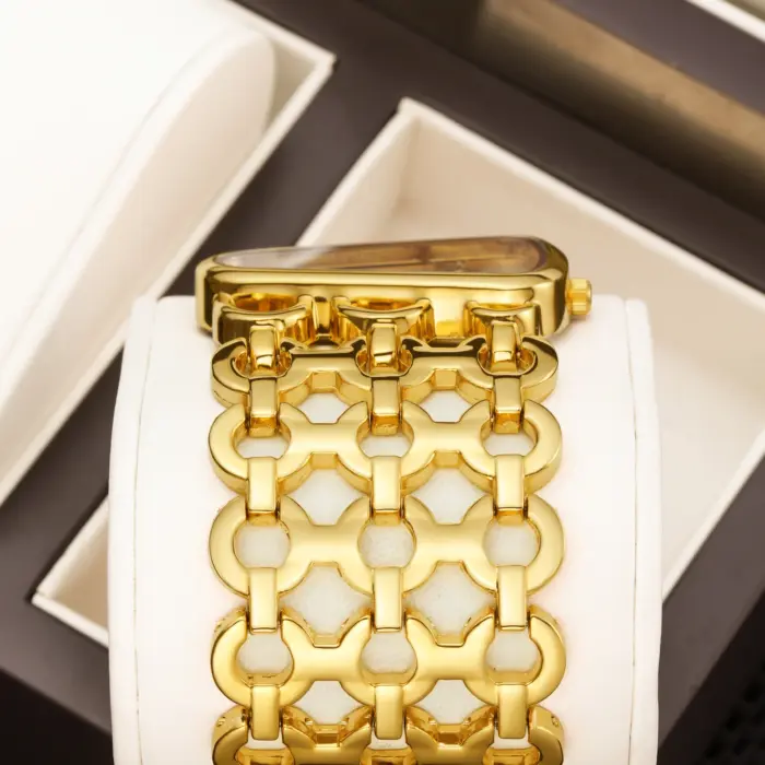New Chic Wristwatches For Women - Image 3