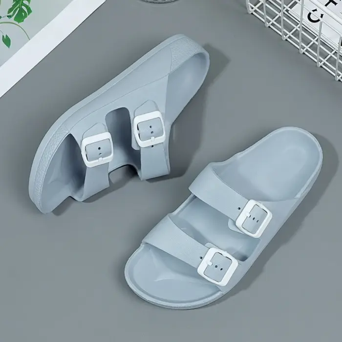New Casual Slippers For Men - Image 1