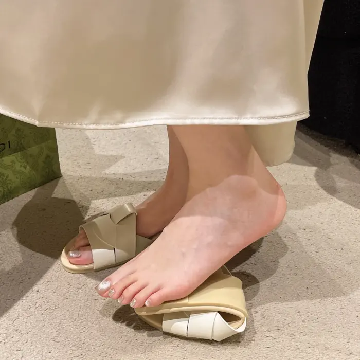 Elegant Flat Sandals For Women - Image 6