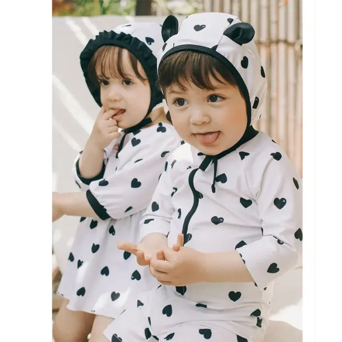 One-piece Heart Swimsuit For Kids - Image 2