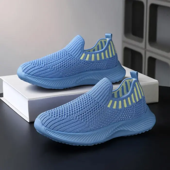 Slip-On Lightweight Running Shoes For Kids - Image 2