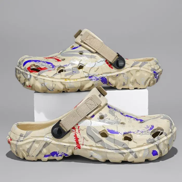 Comfortable Outdoor Clogs for Men - Image 2