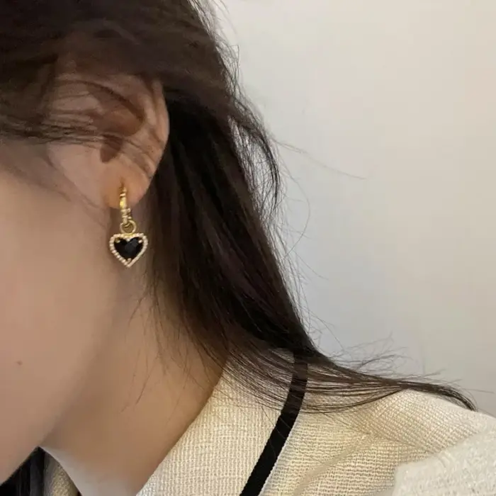 Elegant Heart Earrings For Women - Image 4
