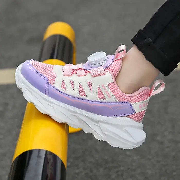 Ultra-Light Running Shoes For Girls - Image 1