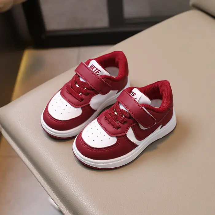 Trendy Low-Top Sneakers For Boys - Image 2