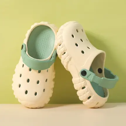 New Soft Soles Clogs For Girls