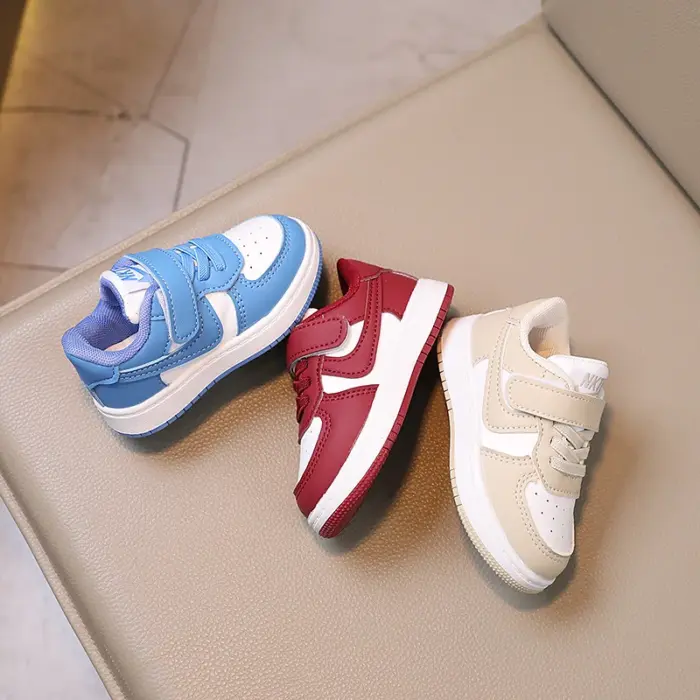 Trendy Low-Top Sneakers For Boys - Image 1