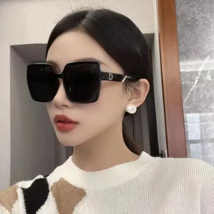 Square UV Resistant Sunglasses For Women