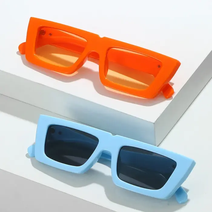 Small Frame Sunglasses For Men - Image 4