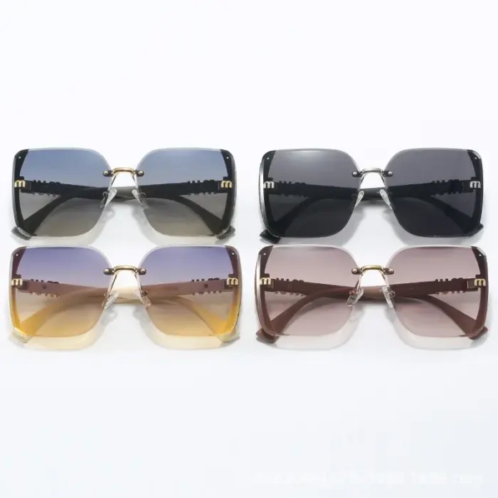 Vintage Oversized Sunglasses For Women - Image 6