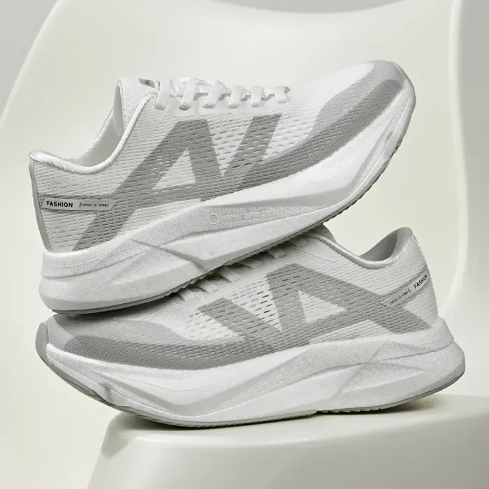Non-Slip Sneakers For Men - Image 1