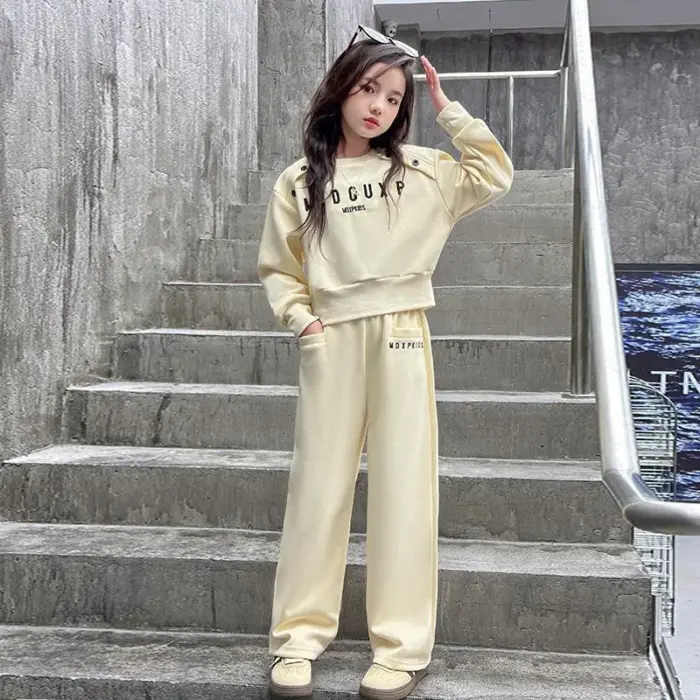 Casual Loose Tracksuits For Girls - Image 3