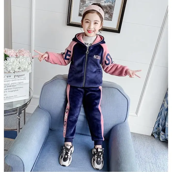 New Warm Tracksuits For Girls - Image 2