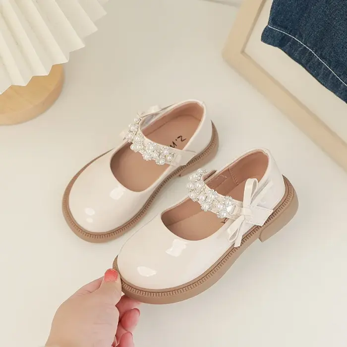 Glossy Mary Jane Shoes For Girls - Image 3