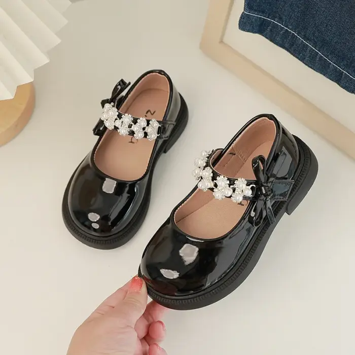 Glossy Mary Jane Shoes For Girls - Image 4