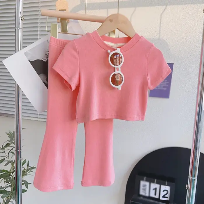 Casual T-Shirt And Flared Trousers - Image 3