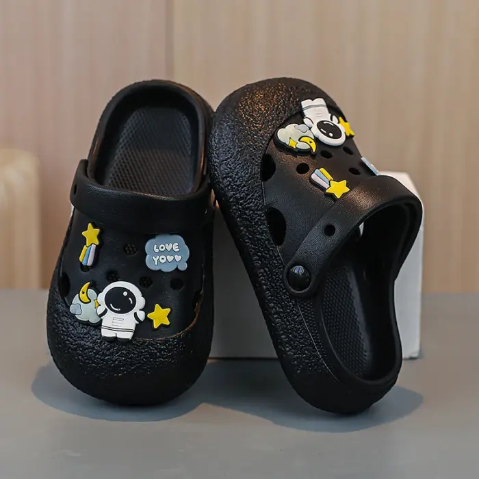 Comfortable Astronaut Clogs For Kids - Image 2