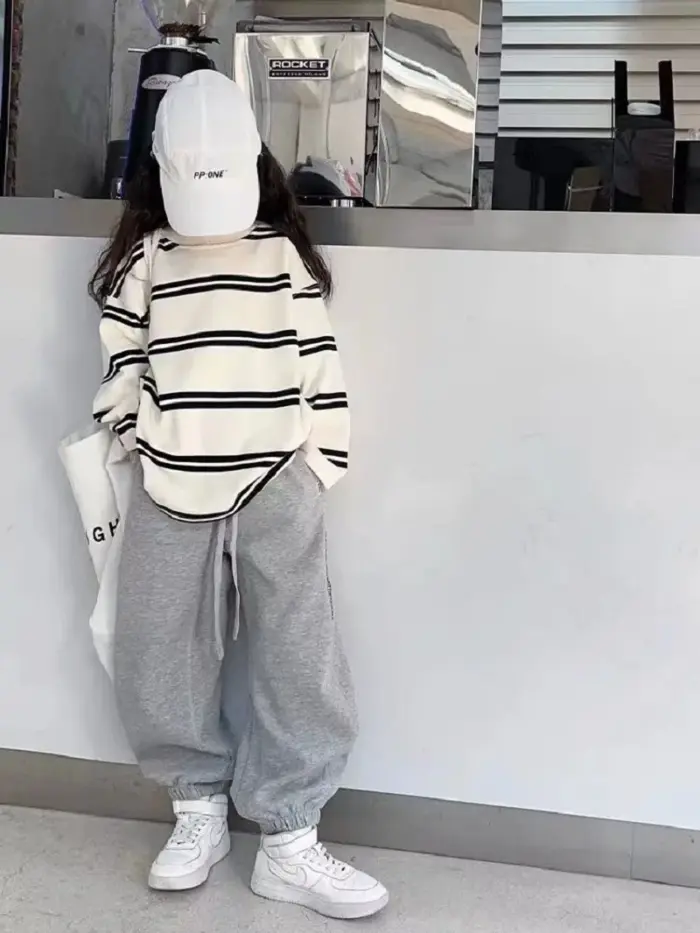 Casual Striped Tracksuit For Girls - Image 5