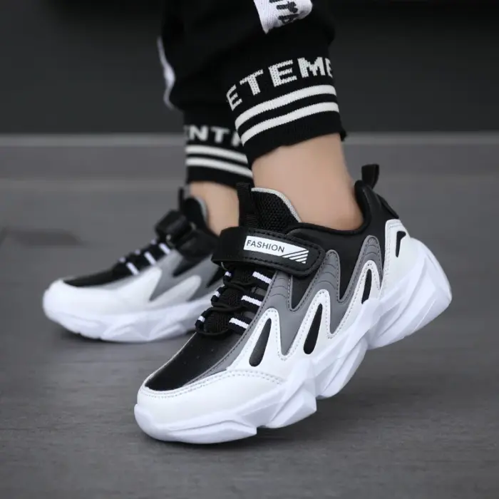 High Quality Running Shoes For Boys - Image 1